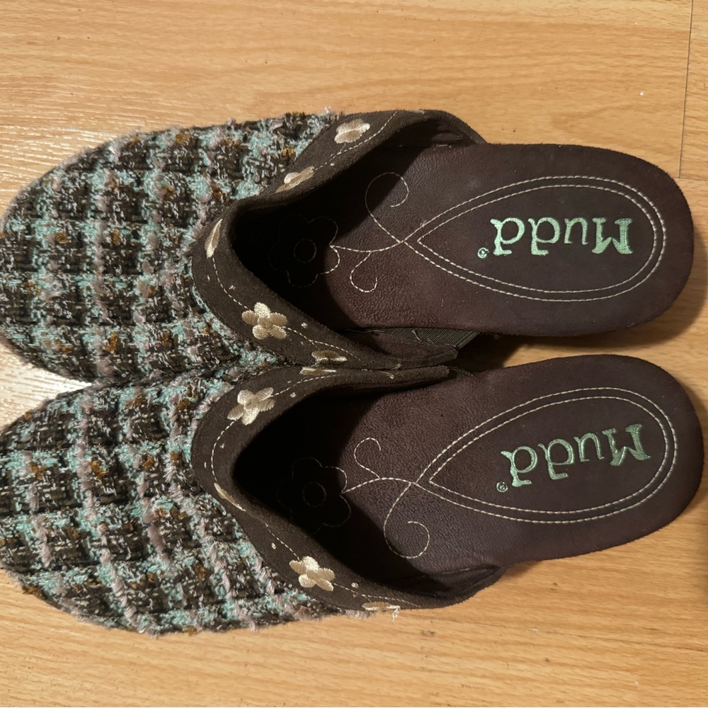 Y2K mudd platform chunky tweed mules/clogs 
Size 9.5